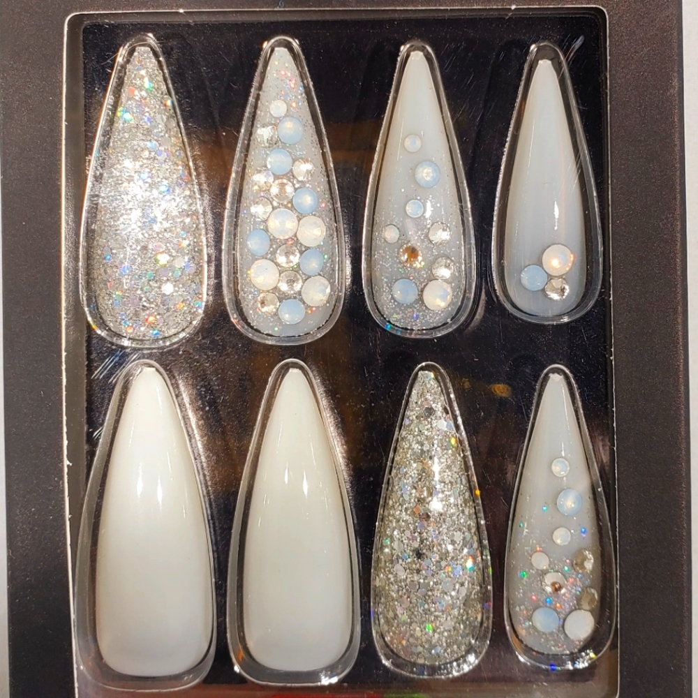 Kiss Press-on Nails